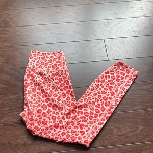 Pink leopard print leggings.